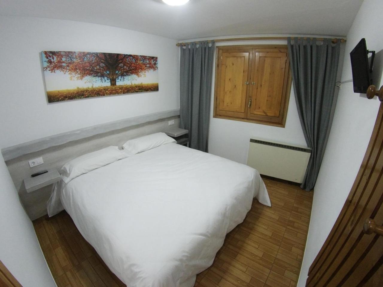 Hostal Casa Palmira Espot Luaran gambar